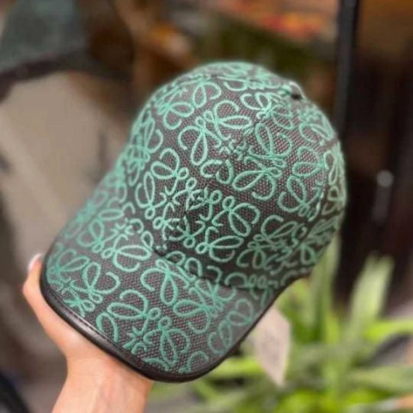 An Elegant Loewe Cap